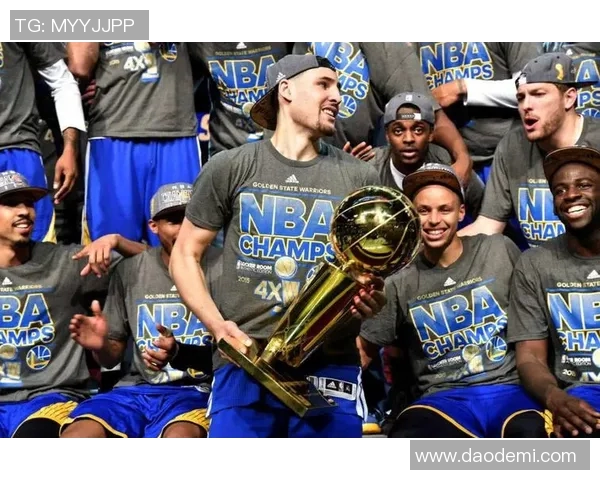 勇士与小牛精彩对决录像回放分析全场精彩瞬间与战术解析